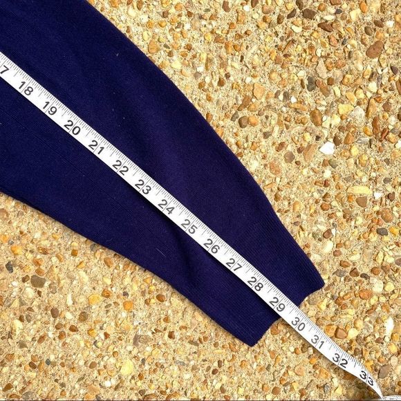 Like New Energizer Bunny Blue V-Neck Sweater S L - Picture 5 of 7